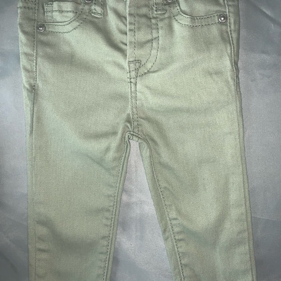 Infant Clothing - Picture 3 of 4